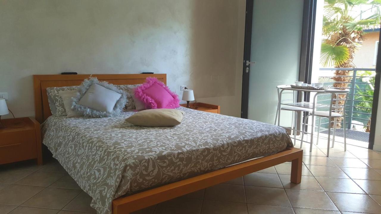 B&B Casa Gaia - 西尔米奥奈 外观 照片