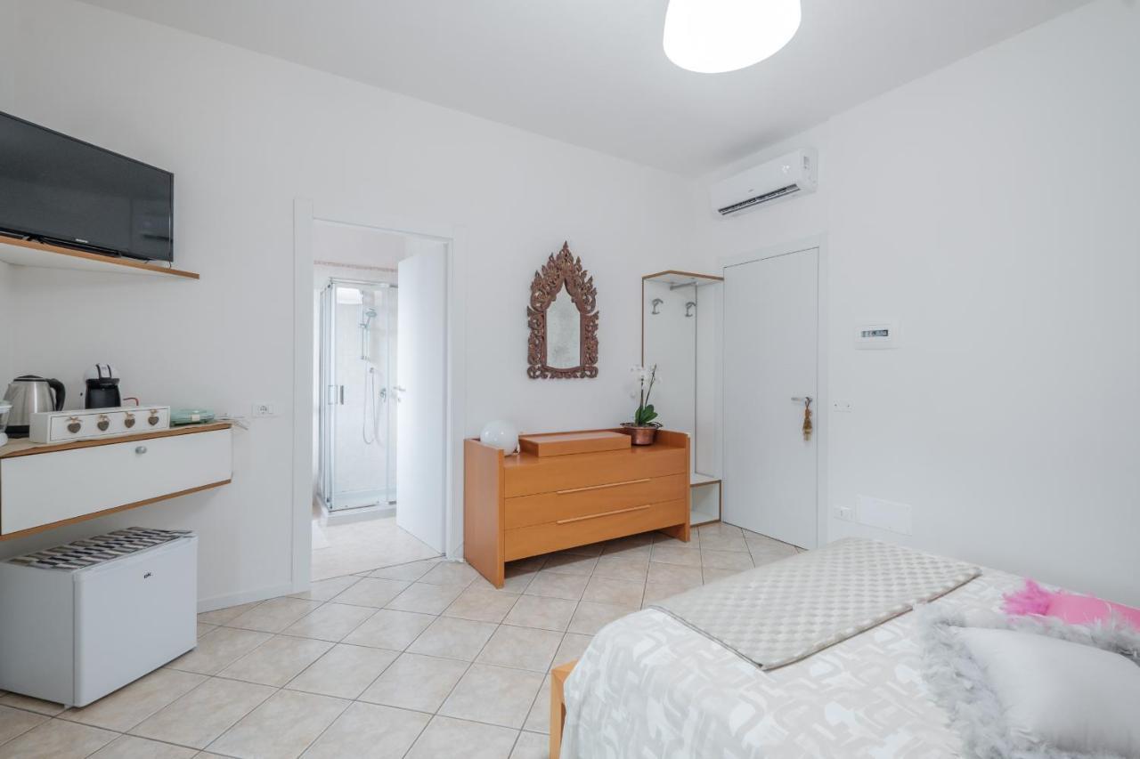 B&B Casa Gaia - 西尔米奥奈 外观 照片